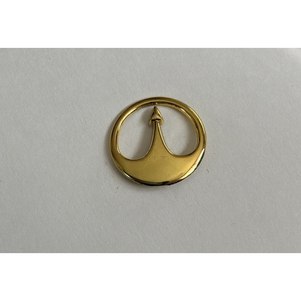 Black Mirror U.S.S. Callister Sci Fi Loot Crate Pin Gold Tone Lapel Hat Tie Tac